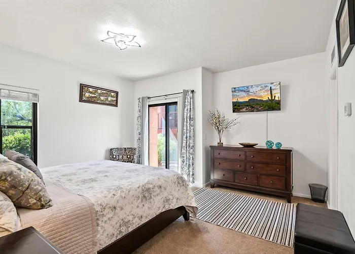 Luxurious Gated In Sabino Cyn, Style Living Holiday home Tucson