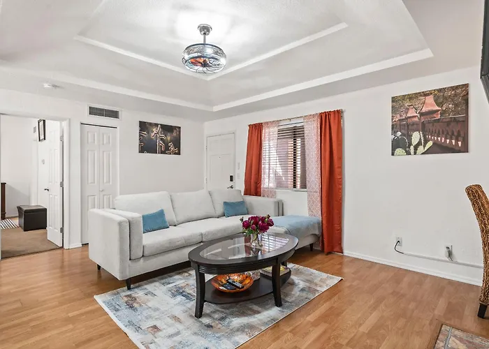 Luxurious Gated In Sabino Cyn, Style Living