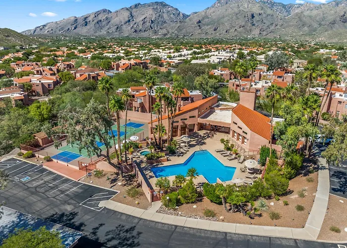 Holiday home Luxurious Gated In Sabino Cyn, Style Living *