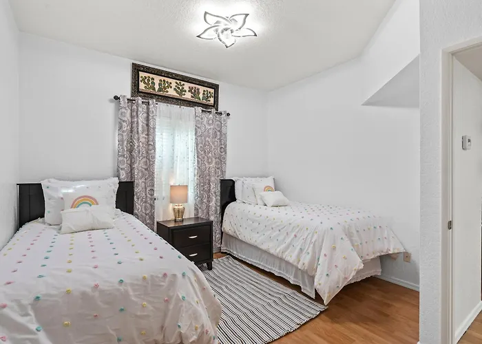 Luxurious Gated In Sabino Cyn, Style Living * Tucson