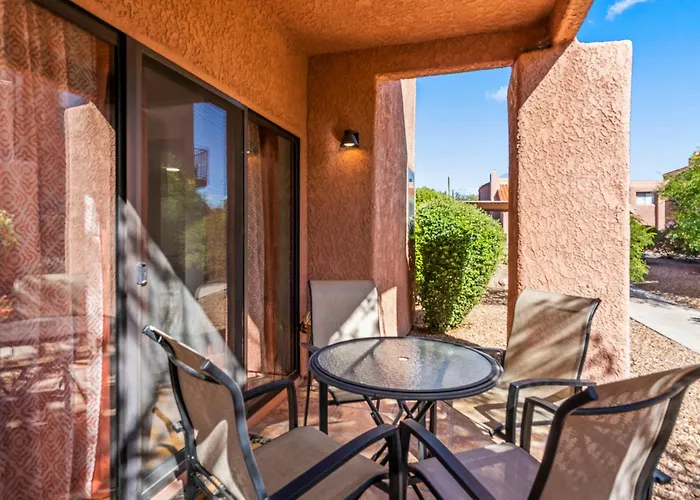 Holiday home Luxurious Gated In Sabino Cyn, Style Living Tucson