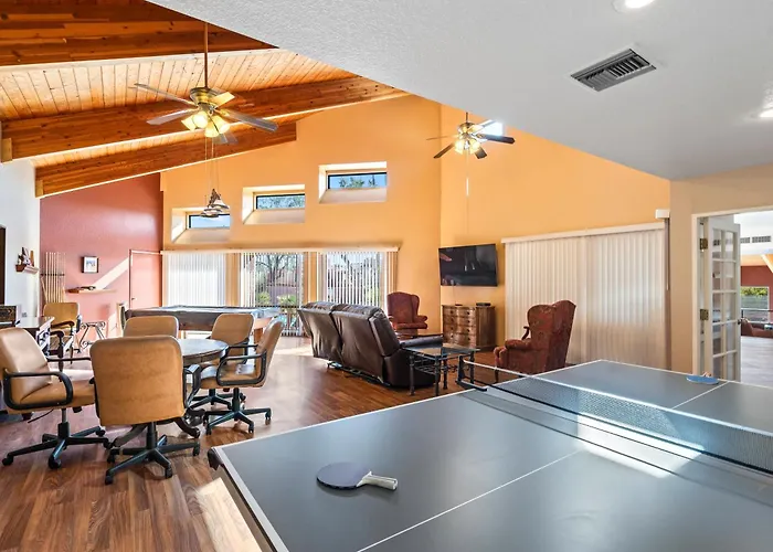 Luxurious Gated In Sabino Cyn, Style Living