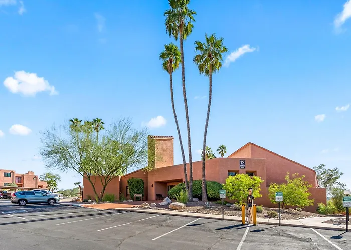 Holiday home Luxurious Gated In Sabino Cyn, Style Living *